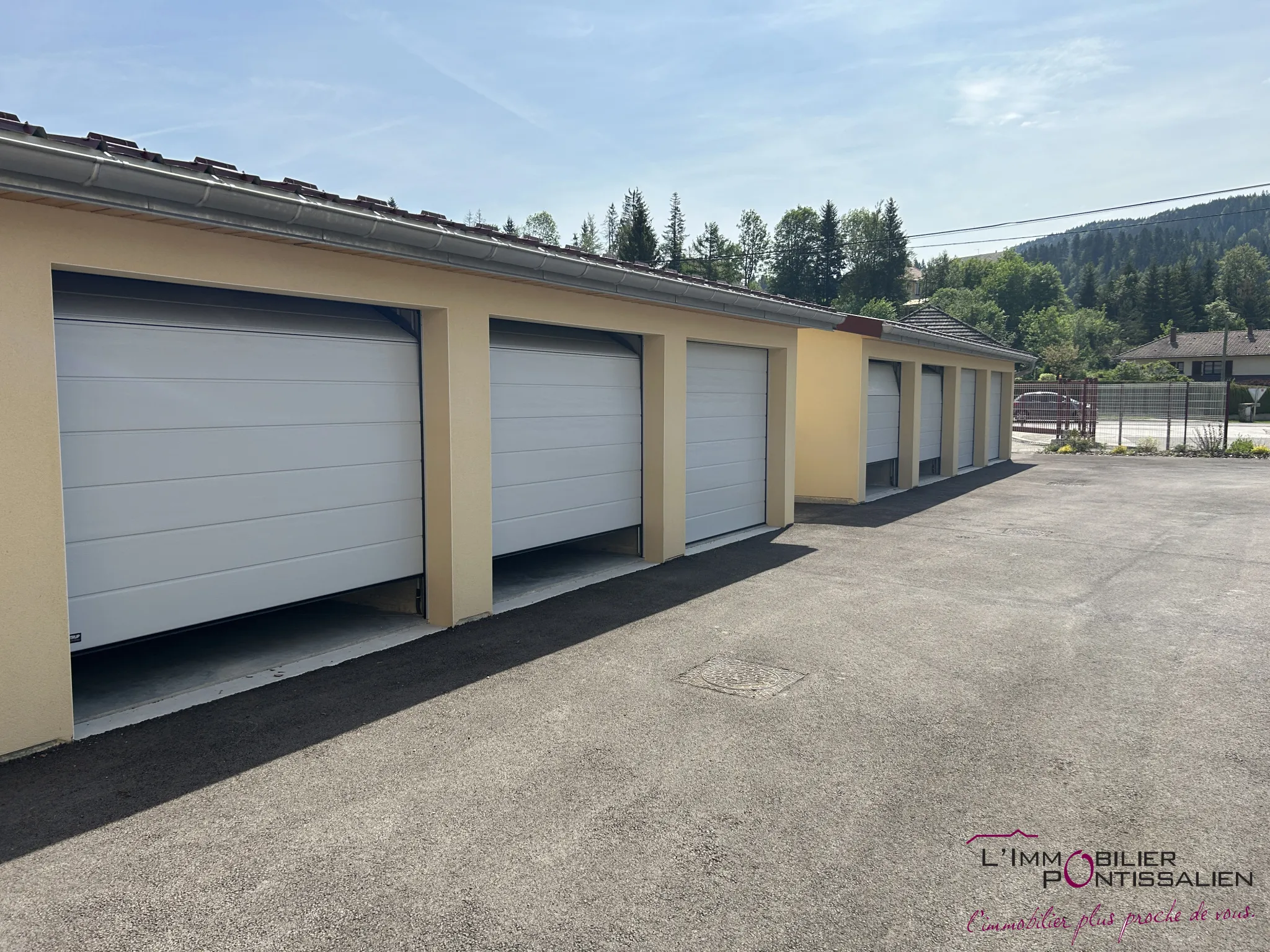 Appartement neuf de type 2 à La Cluse et Mijoux avec jardin 