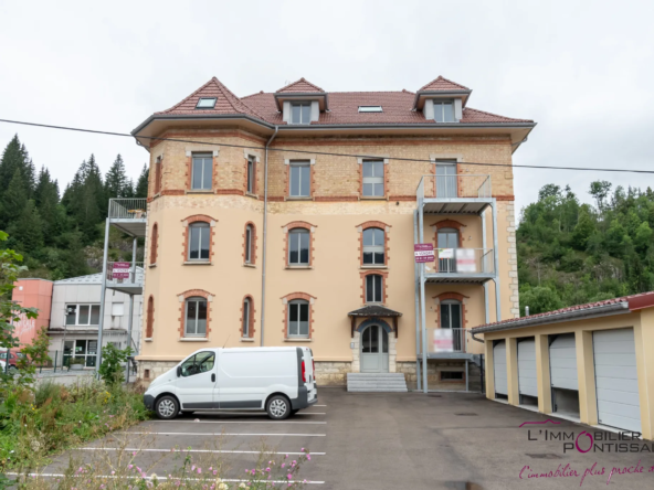 Appartement neuf de type 2 à La Cluse et Mijoux avec jardin