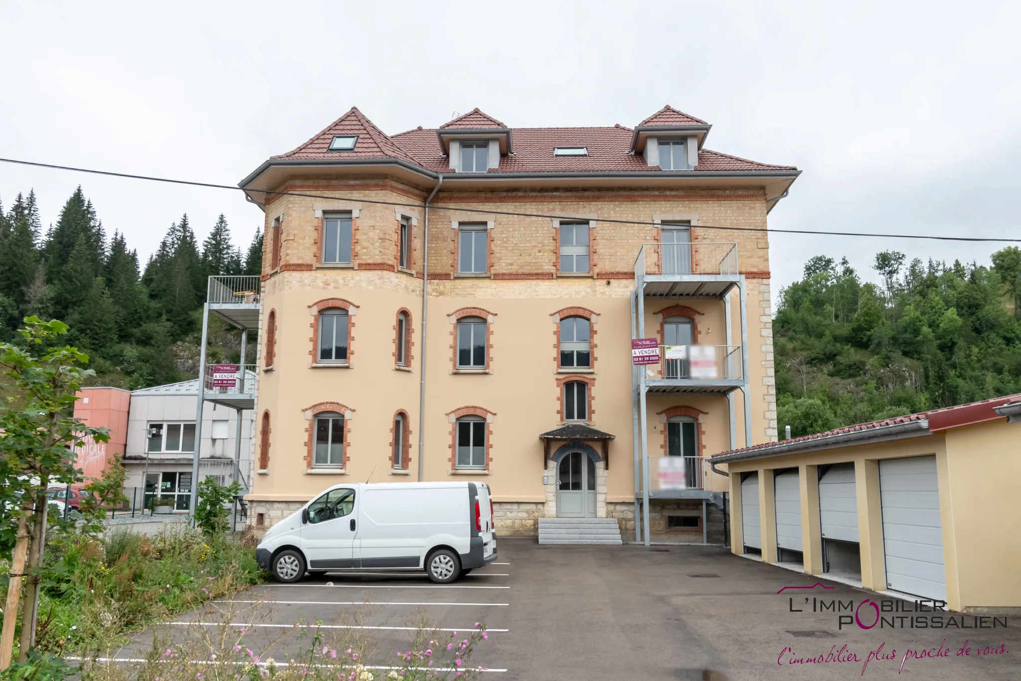 Appartement neuf de type 2 à La Cluse et Mijoux avec jardin 