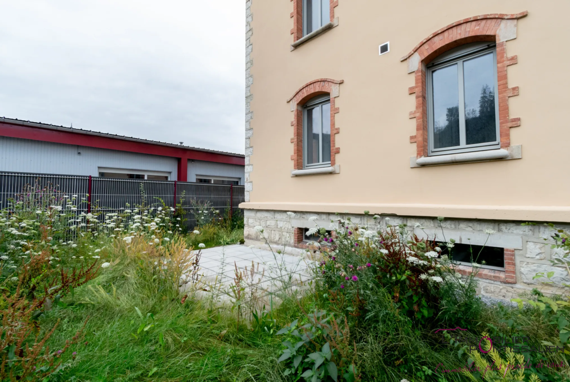 Appartement neuf de type 2 à La Cluse et Mijoux avec jardin 