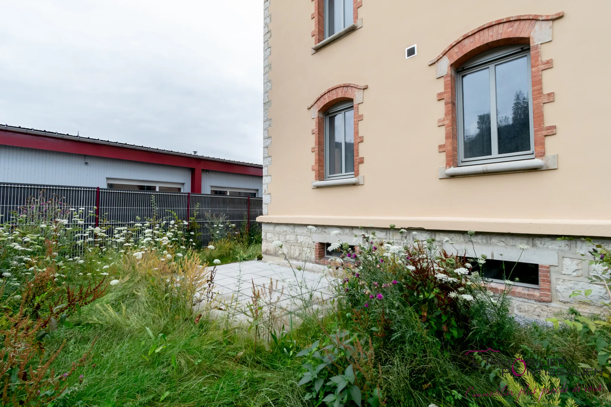 Appartement neuf de type 2 à La Cluse et Mijoux avec jardin 