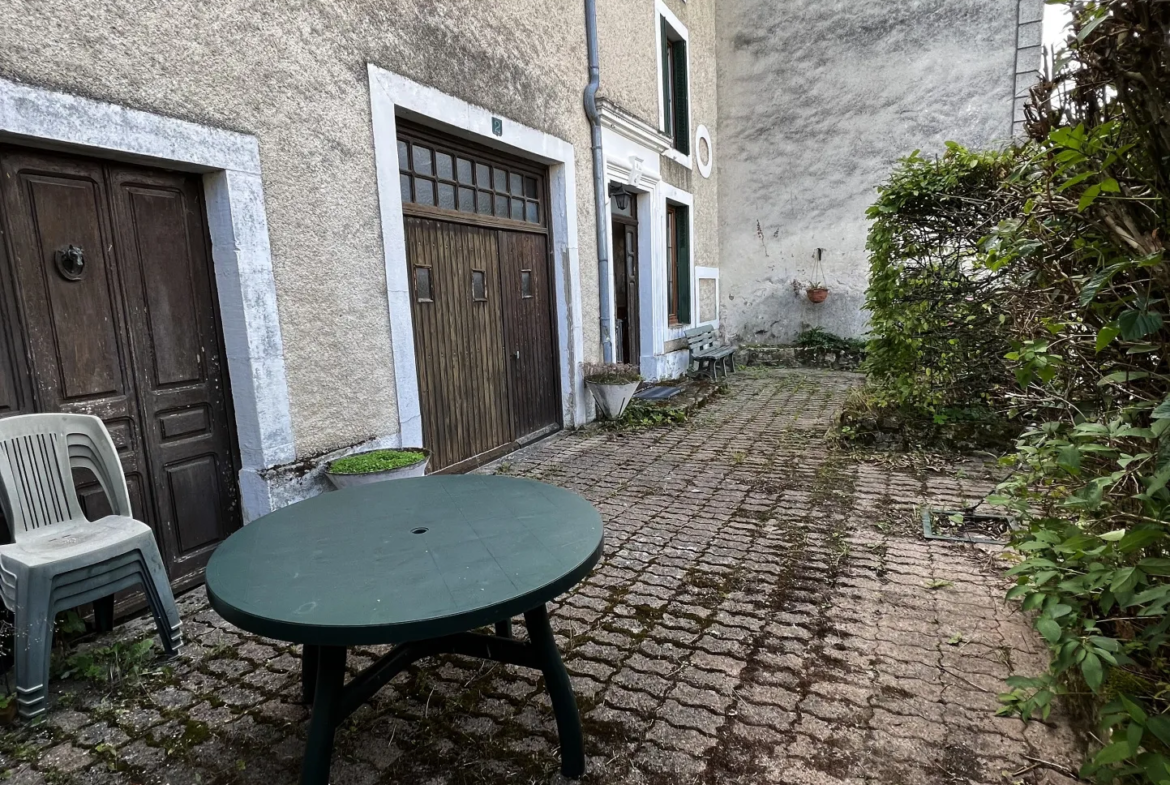 Maison familiale à vendre à Voisey - 150 m² 