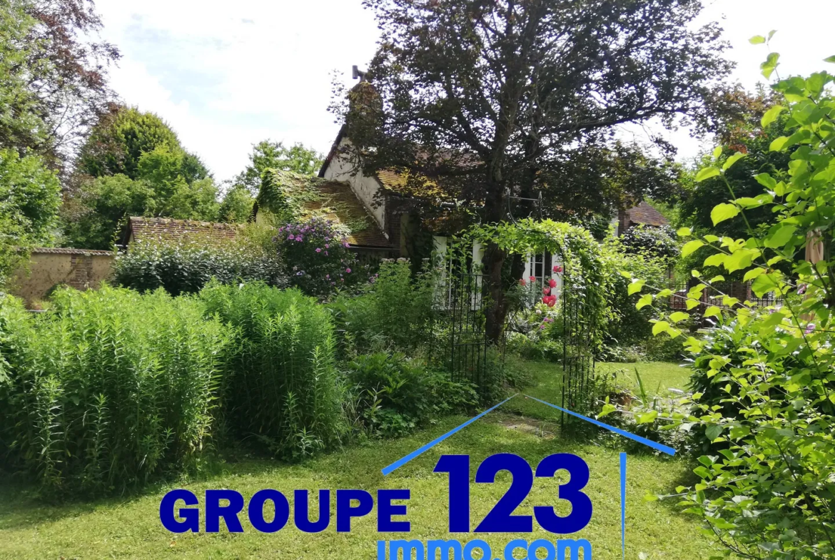 Vente de 2 maisons avec jardin à La Ferté-Loupière 