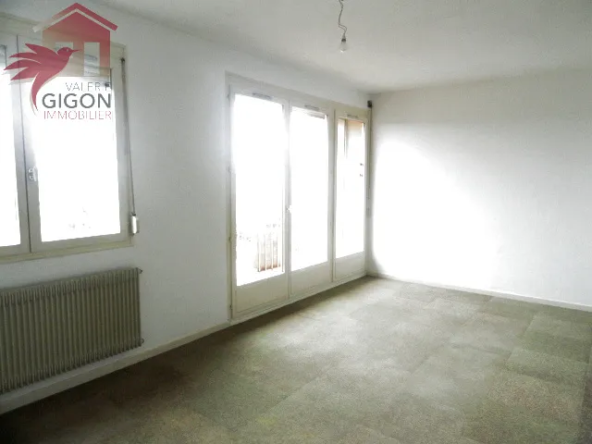 Appartement F4/5 avec balcon et vue panoramique à Bethoncourt