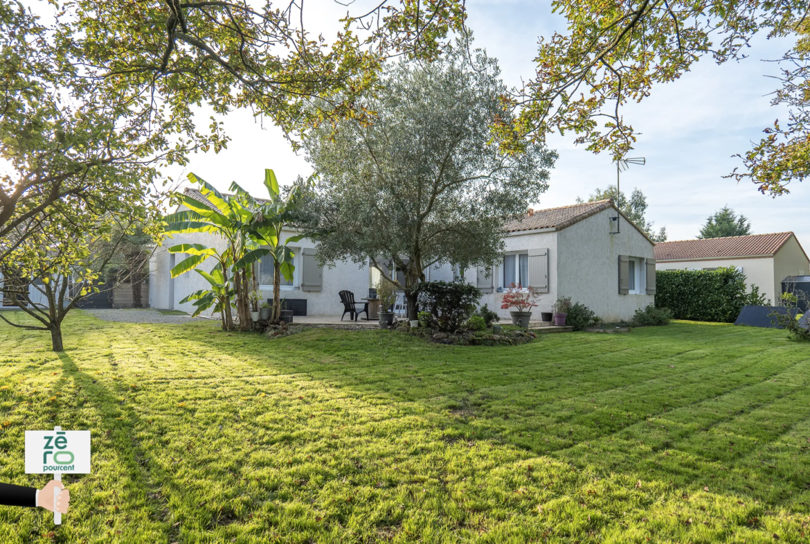 Plain-pied à Aubigny-Les Clouzeaux avec 4 chambres et terrain de 1020 m² 