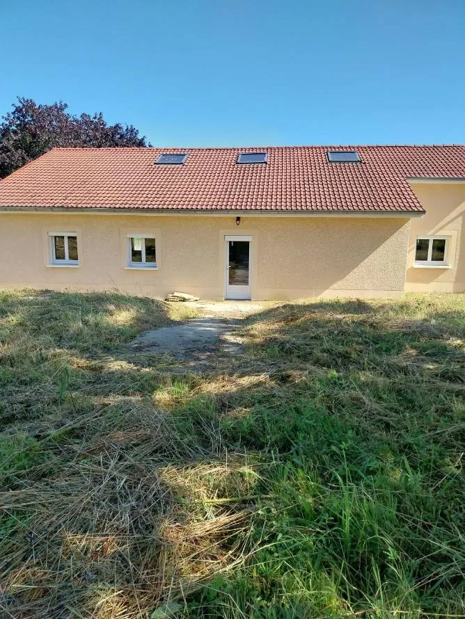 Maison rénovée à vendre à Brévonnes - 159 500 euros 