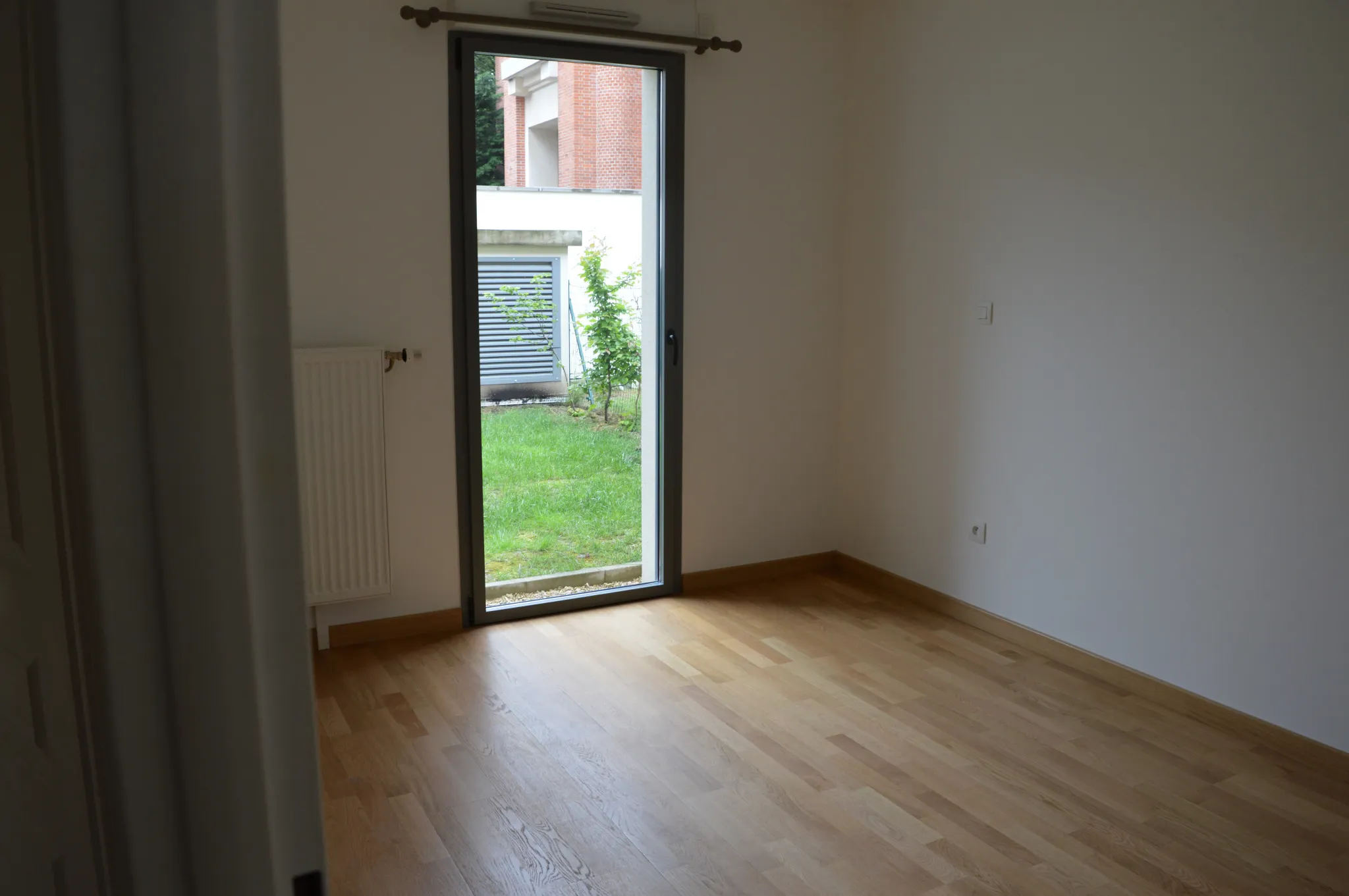 Appartement Type 3 avec Jardin et Parking à Reims 