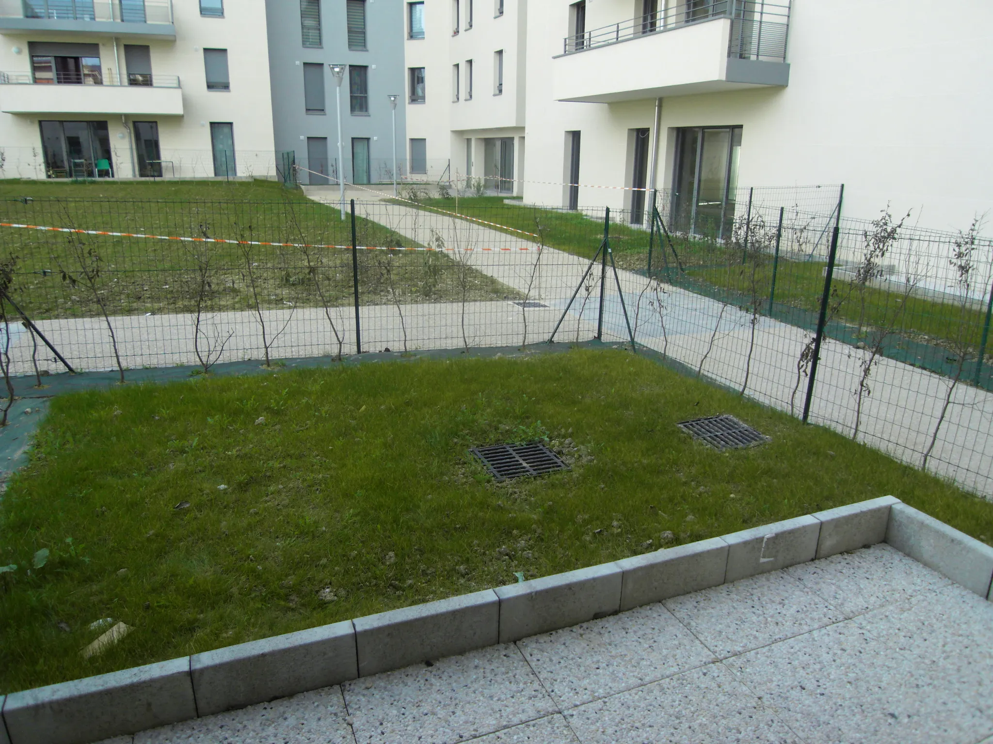 Appartement Type 3 avec Jardin et Parking à Reims 