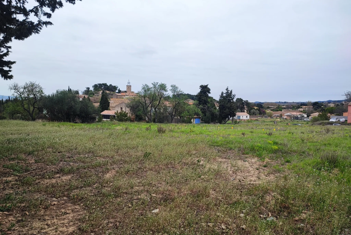 Terrain constructible de 829 m² à Castelnau d'Aude 