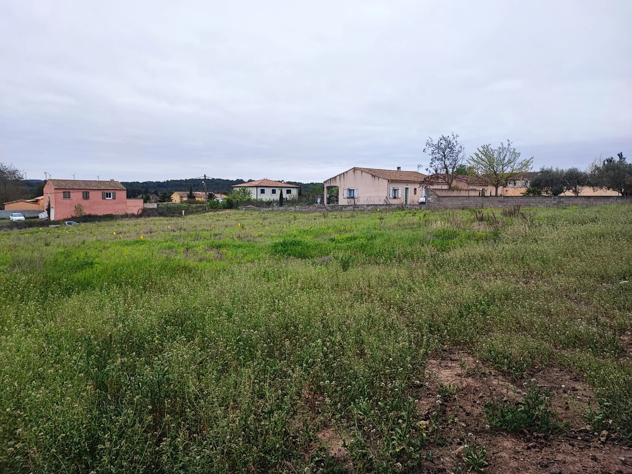 Terrain constructible de 829 m² à Castelnau d'Aude 