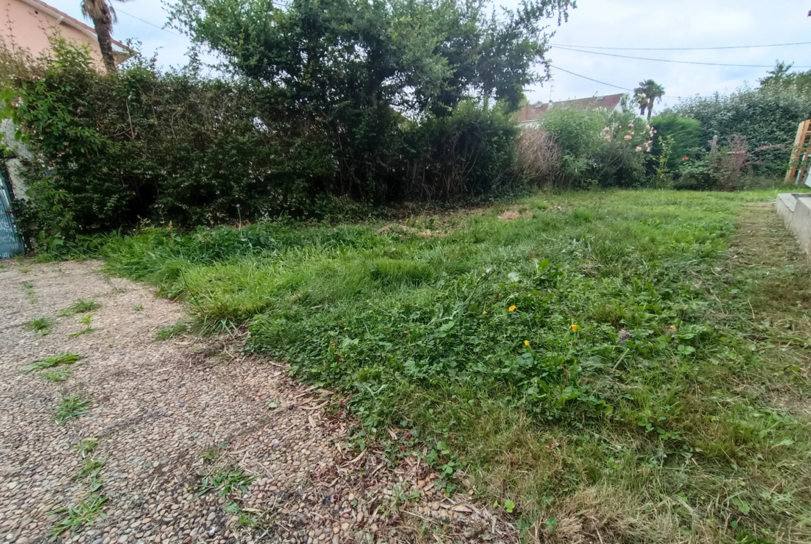 Exclusivité Maison de Plain-Pied à Lescar avec Jardin 