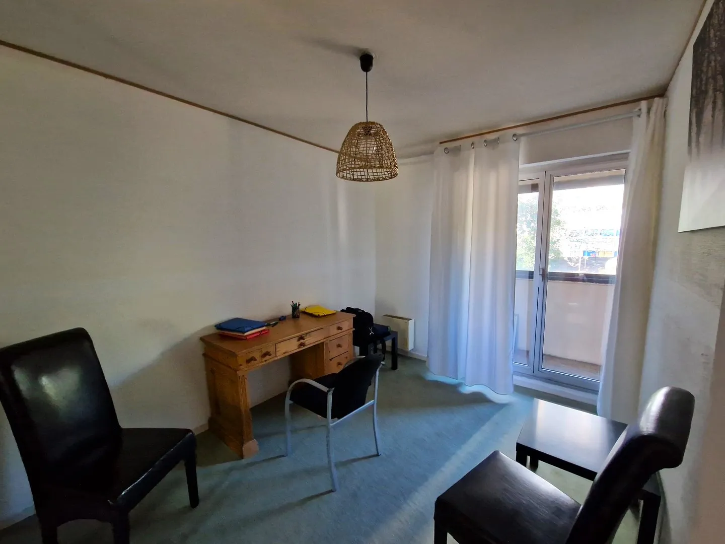 T4 de 89 m² avec Terrasse Sud et Parking à Toulon Est 