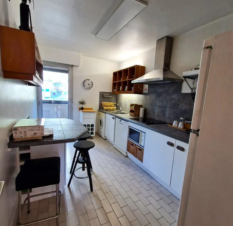 T4 de 89 m² avec Terrasse Sud et Parking à Toulon Est 