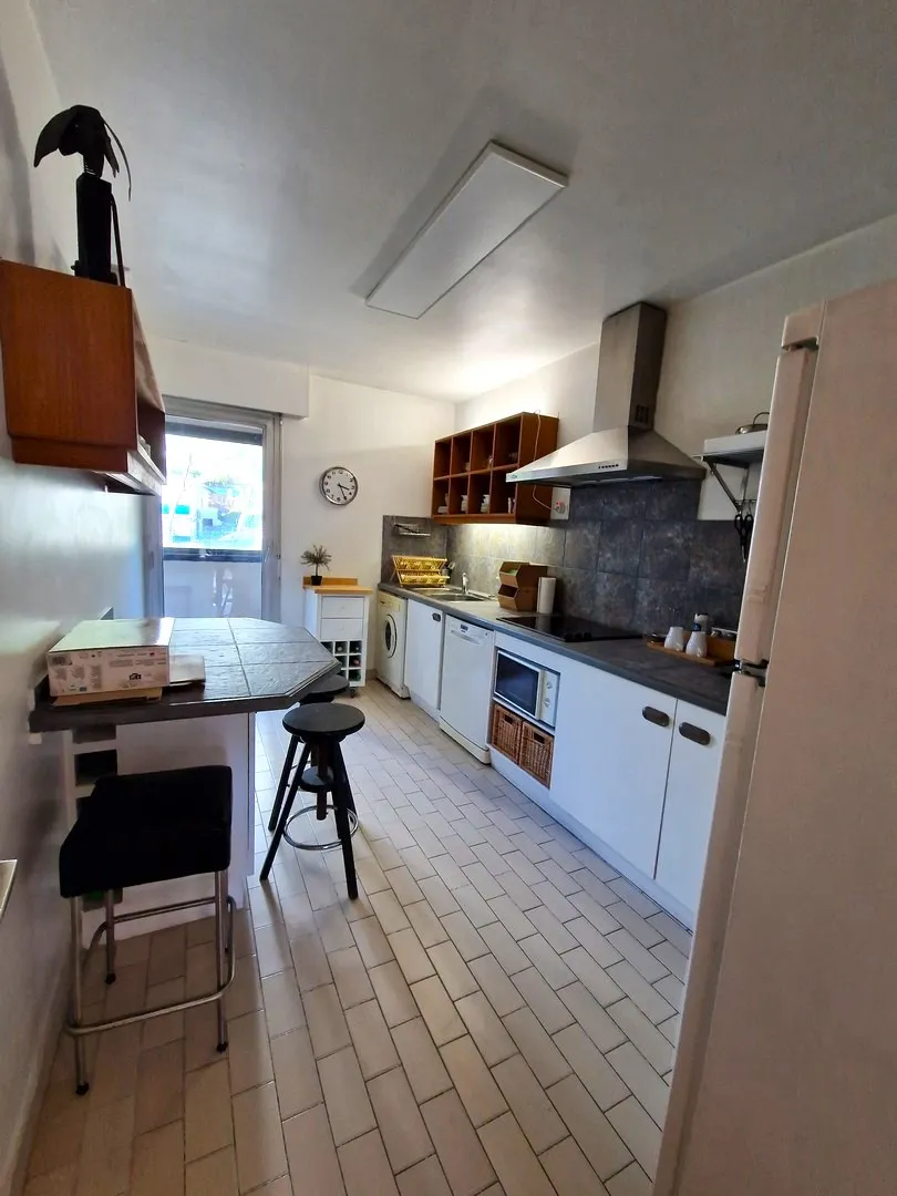 T4 de 89 m² avec Terrasse Sud et Parking à Toulon Est 