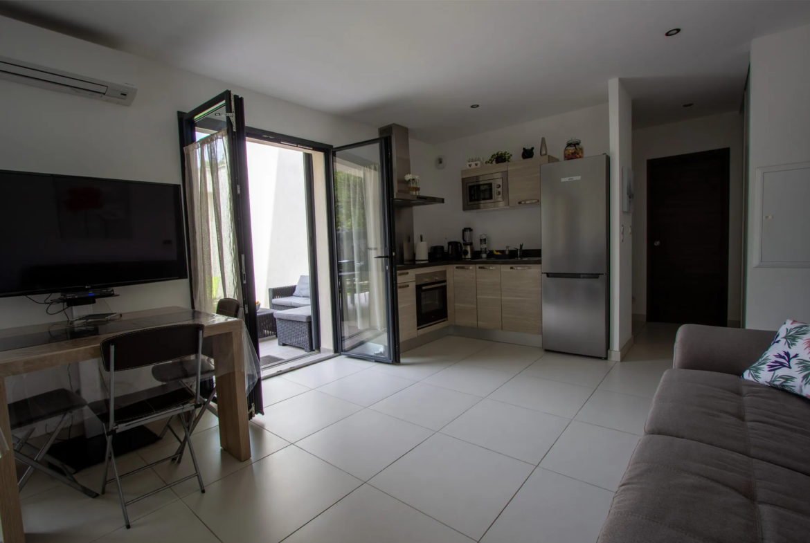 Appartement T2 presque neuf à Ste Lucie de Porto Vecchio 