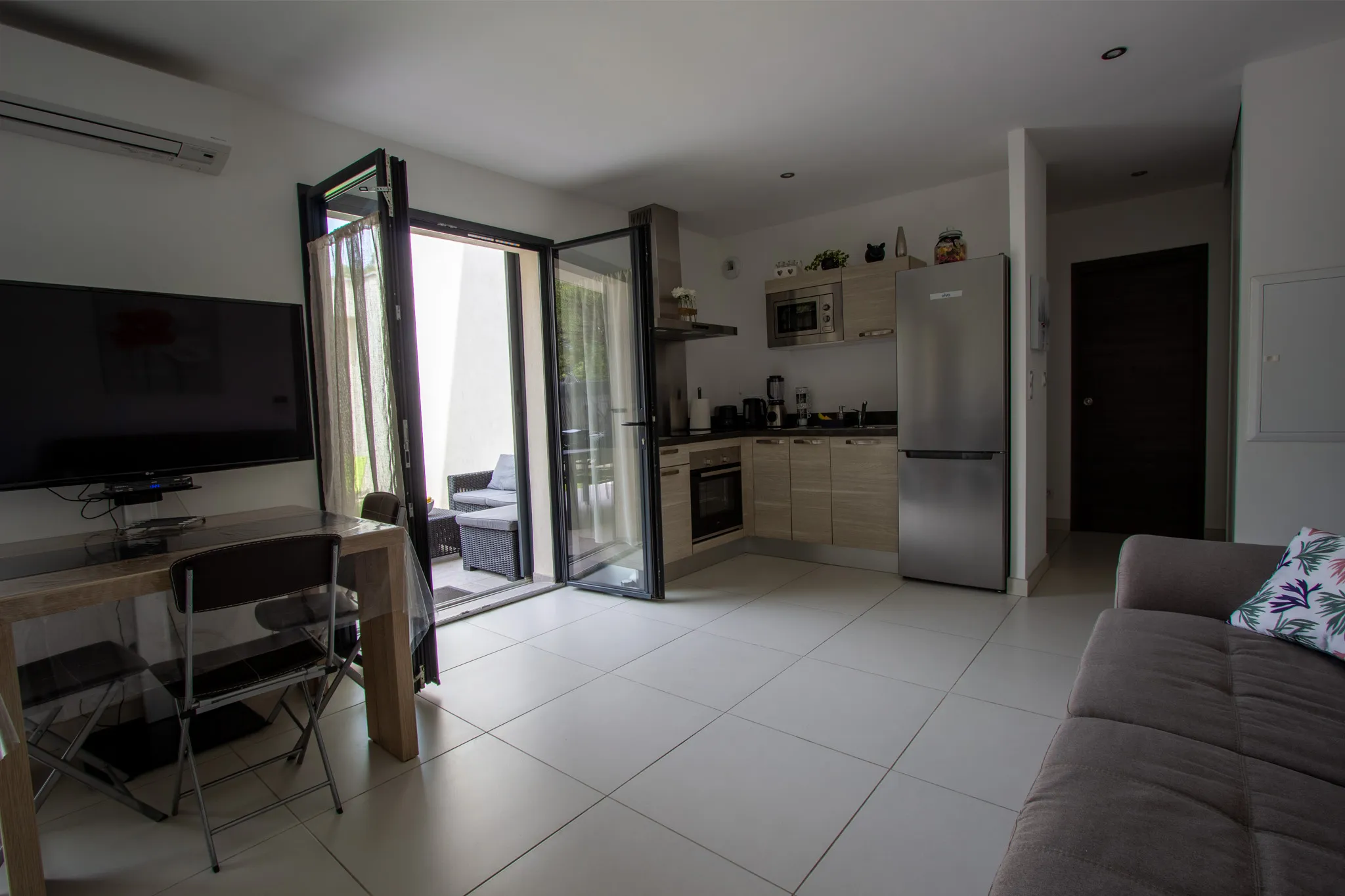 Appartement T2 presque neuf à Ste Lucie de Porto Vecchio 