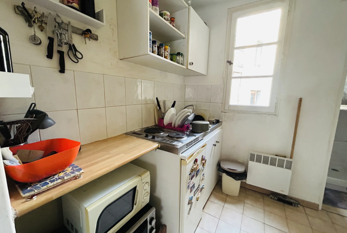 À vendre : Charmant F2 duplex au Jeu de Paume à Montpellier 