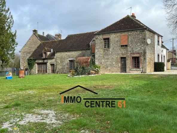 Maison d'habitation à La Ferté Macé avec dépendances