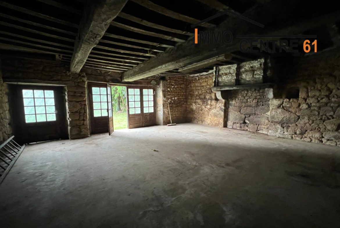 Maison d'habitation à La Ferté Macé avec dépendances 