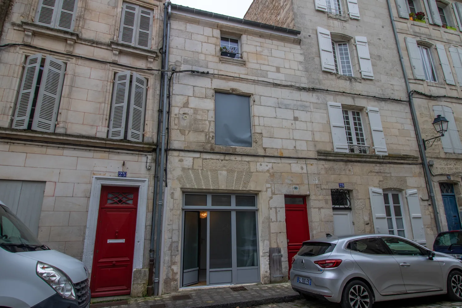 Appartement de 70 m² avec cour privative à Saintes 