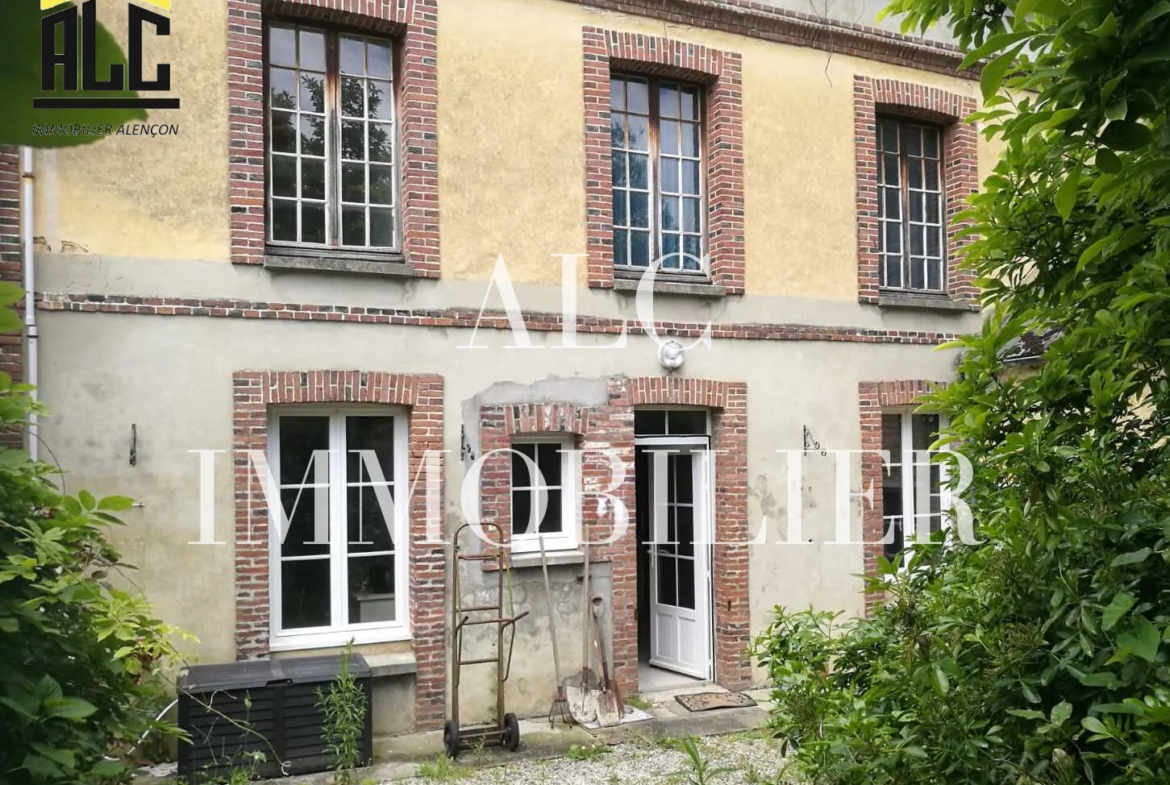 Maison spacieuse de 109 m² à Courtomer – 3 chambres 