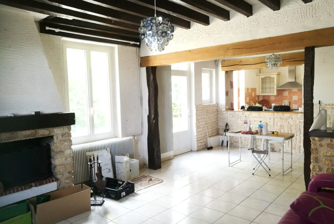 Maison spacieuse de 109 m² à Courtomer – 3 chambres 