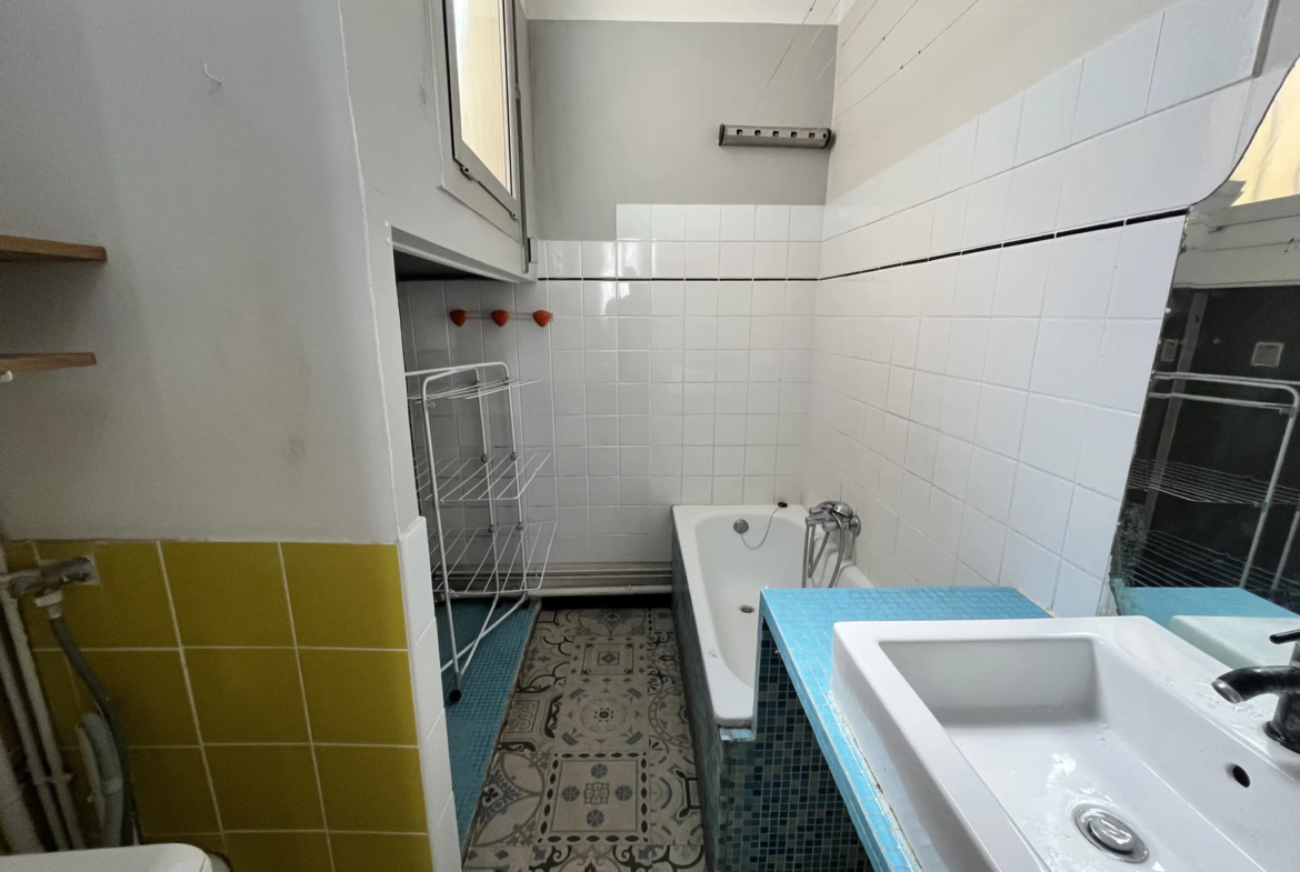 Appartement T1/2 de 39 m² à vendre, quartier Blancarde, Marseille 