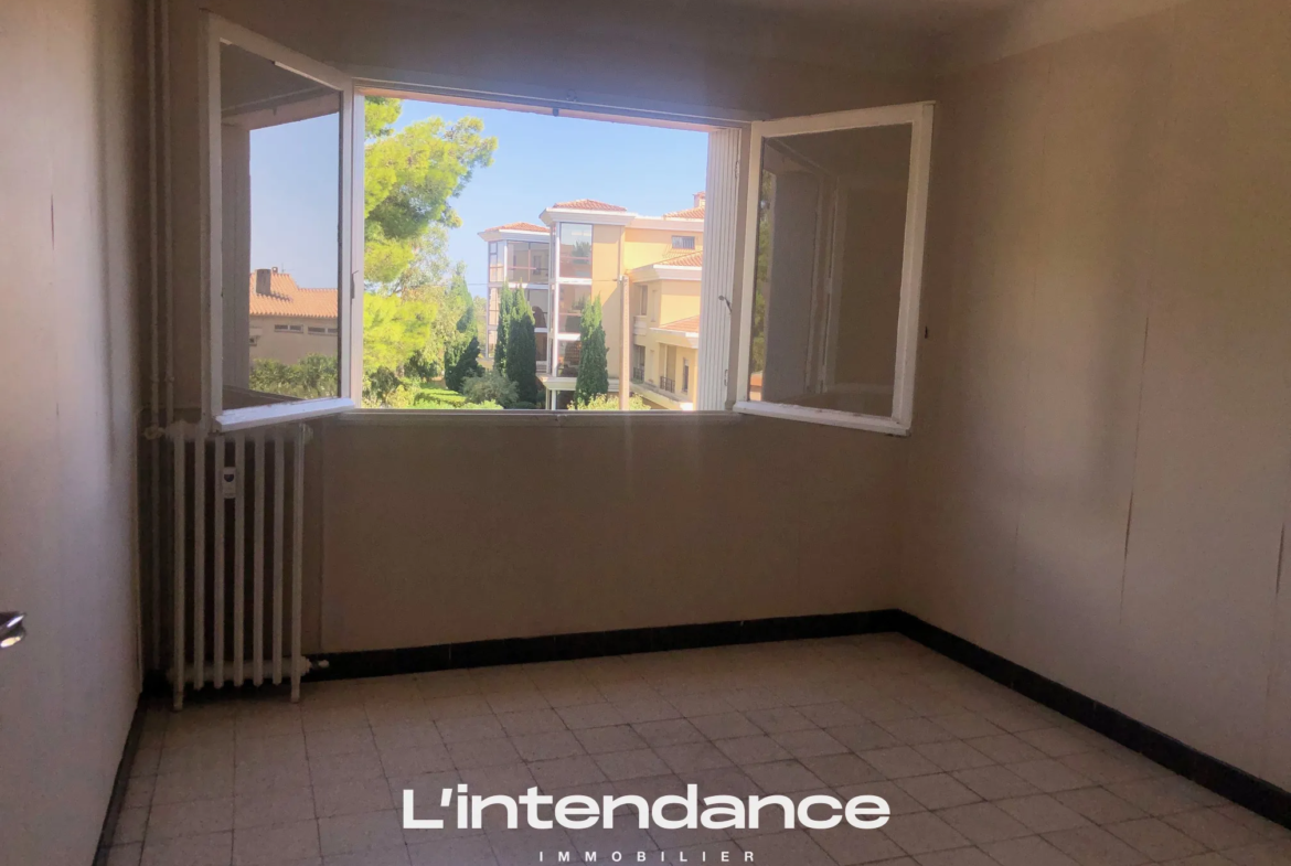 Vente Appartement 4 pièces à Hyères - Près du Centre-Ville 