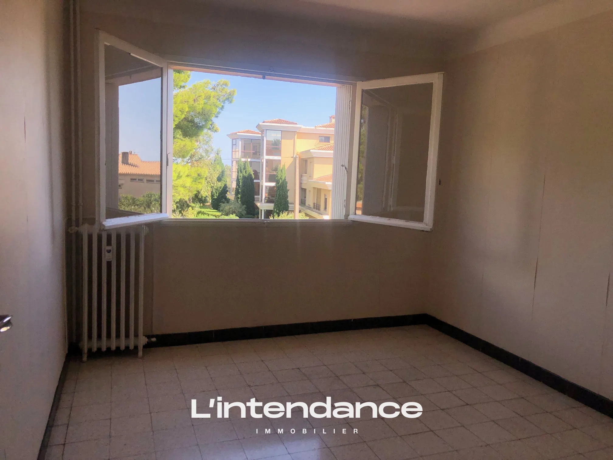 Vente Appartement 4 pièces à Hyères - Près du Centre-Ville 