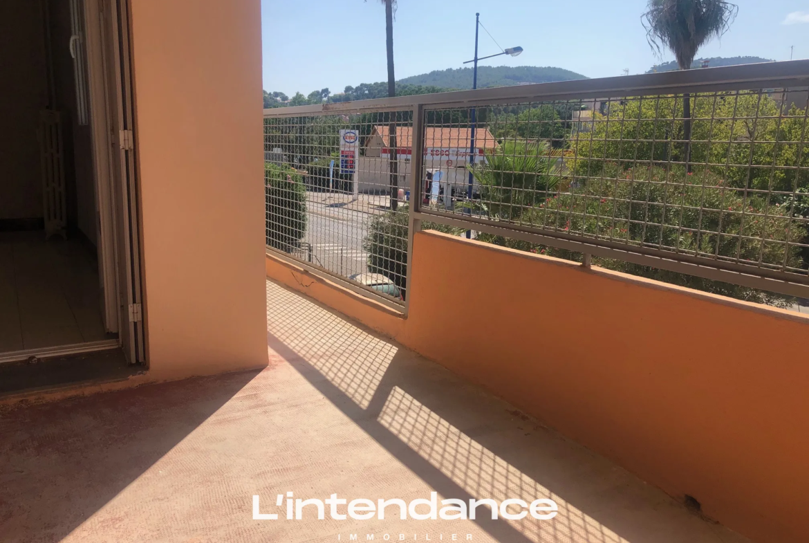 Vente Appartement 4 pièces à Hyères - Près du Centre-Ville 