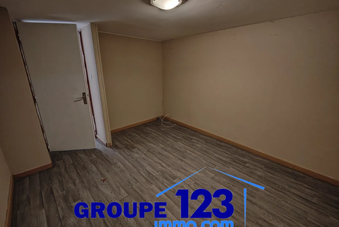 Pavillon de 118 m² à Migennes - 3 chambres et potentiel d'aménagement 