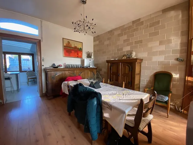 Maison à vendre à Maubeuge – 4 chambres, agréable espace extérieur 