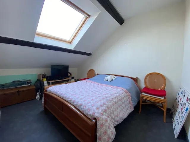 Maison à vendre à Maubeuge – 4 chambres, agréable espace extérieur 