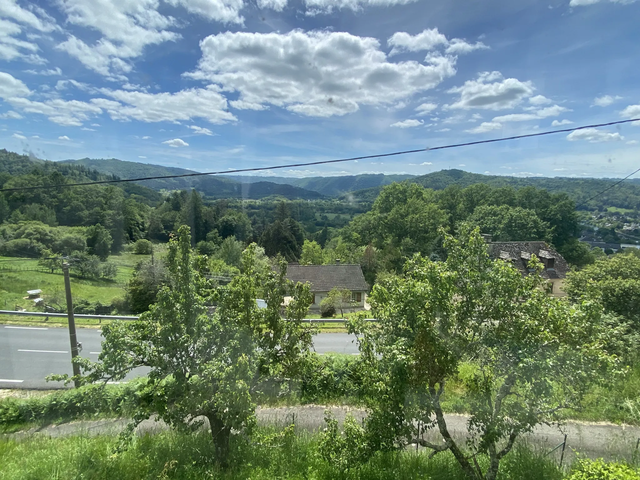 Maison Familiale avec Vue sur la Vallée à Argentat 