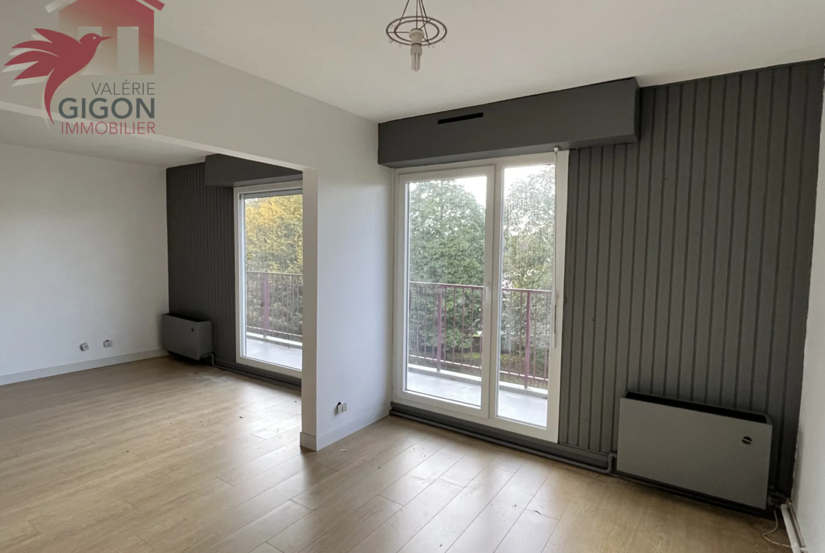 Superbe appartement F4/5 à Grand-Charmont, rénové avec balcon 