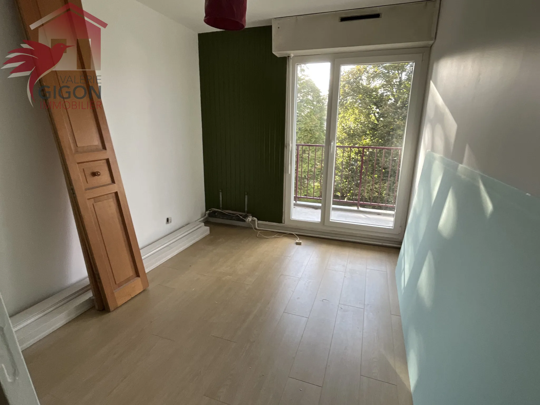 Superbe appartement F4/5 à Grand-Charmont, rénové avec balcon 