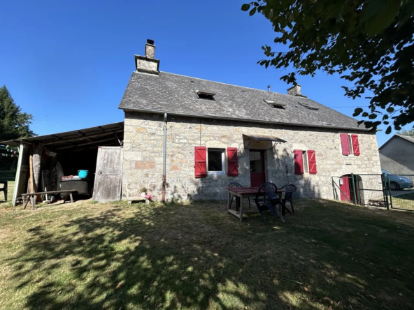 Maison à Grandsaigne en Corrèze - Rénovée avec Grand Terrain