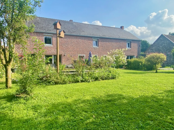 Fermette individuelle de 260 m2 à Maubeuge avec jardin