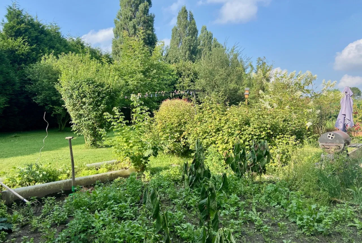 Fermette individuelle de 260 m2 à Maubeuge avec jardin 