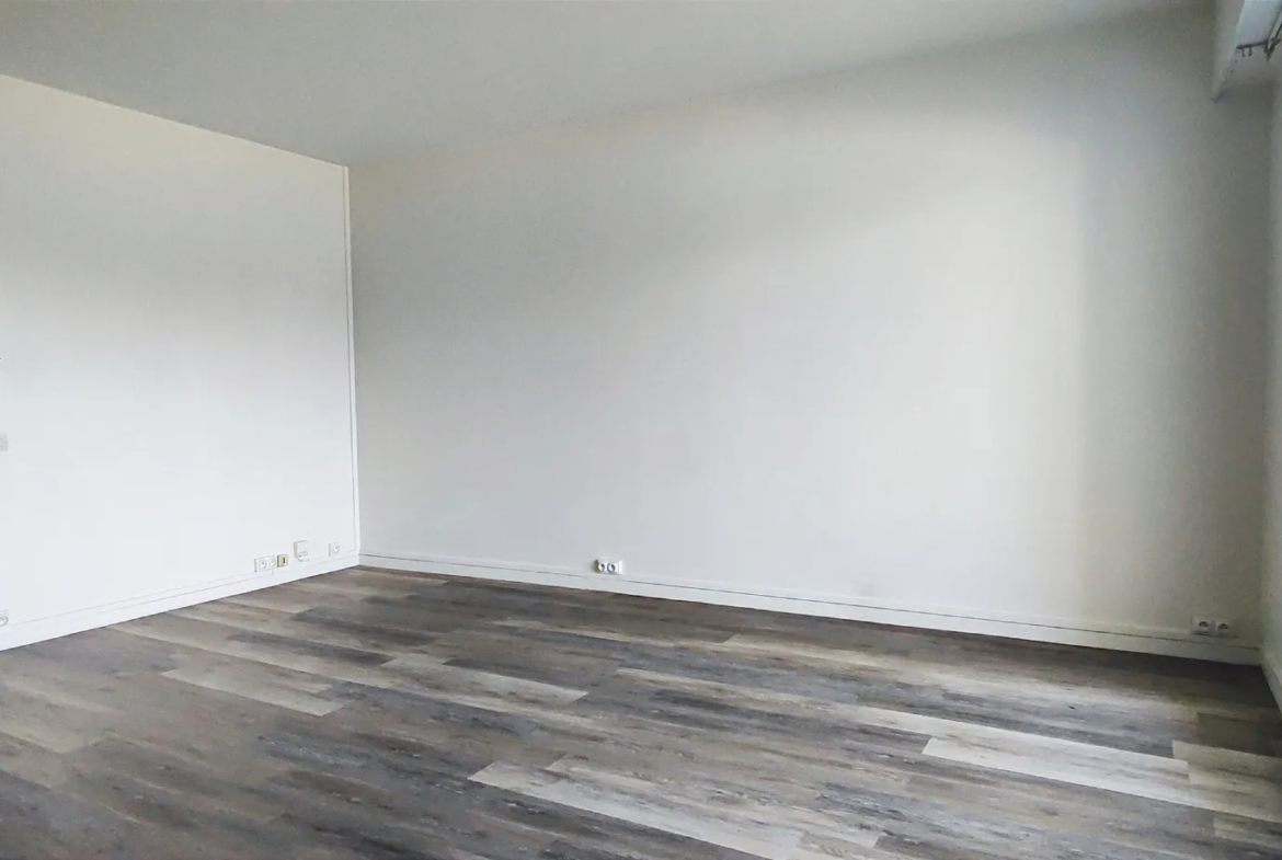 Studio de 30,8 m² à vendre à Paris - Quartier DUGOMMIER 