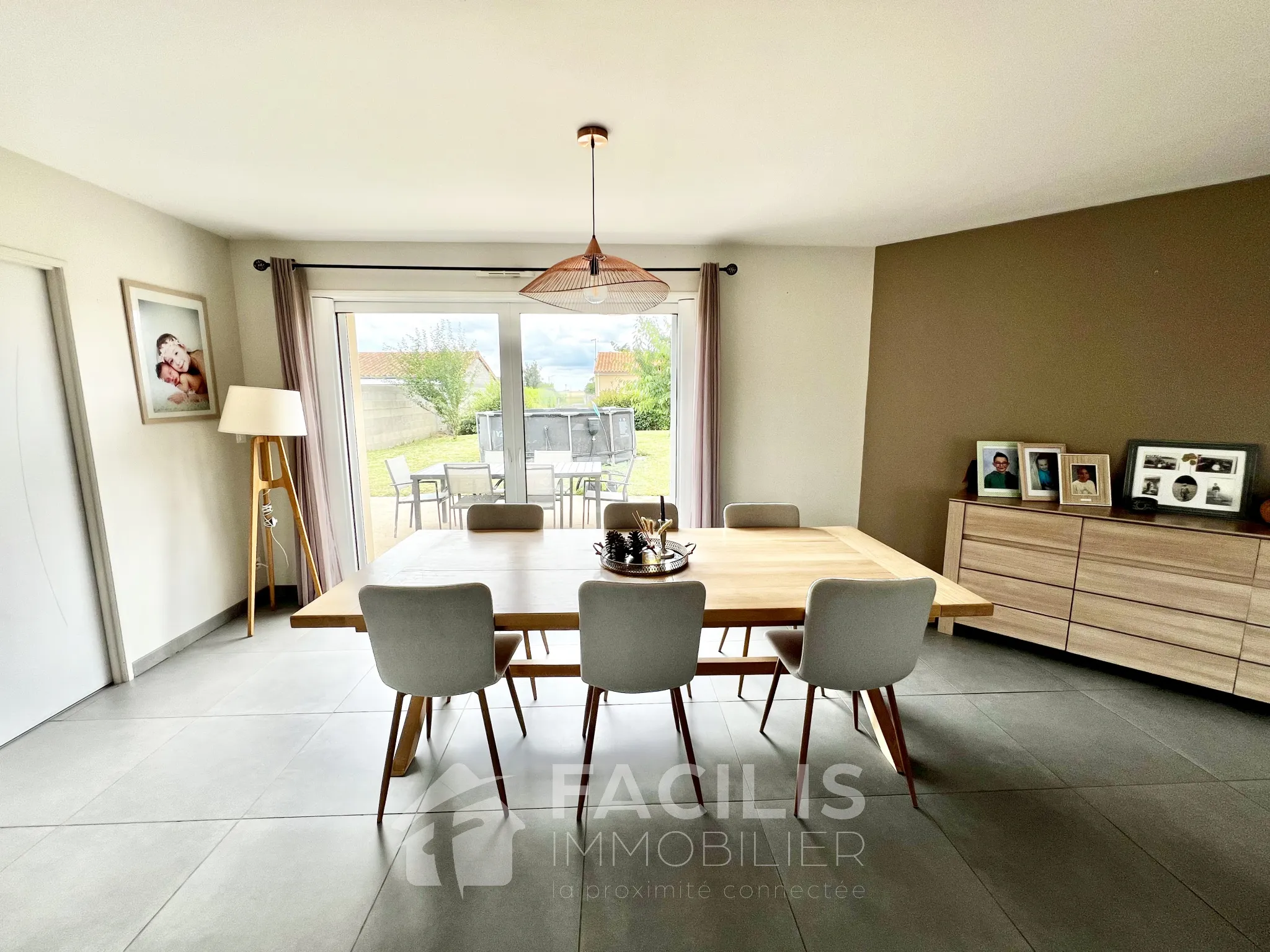 Maison lumineuse à Champigny en Rochereau - 135 m² avec 4 chambres 