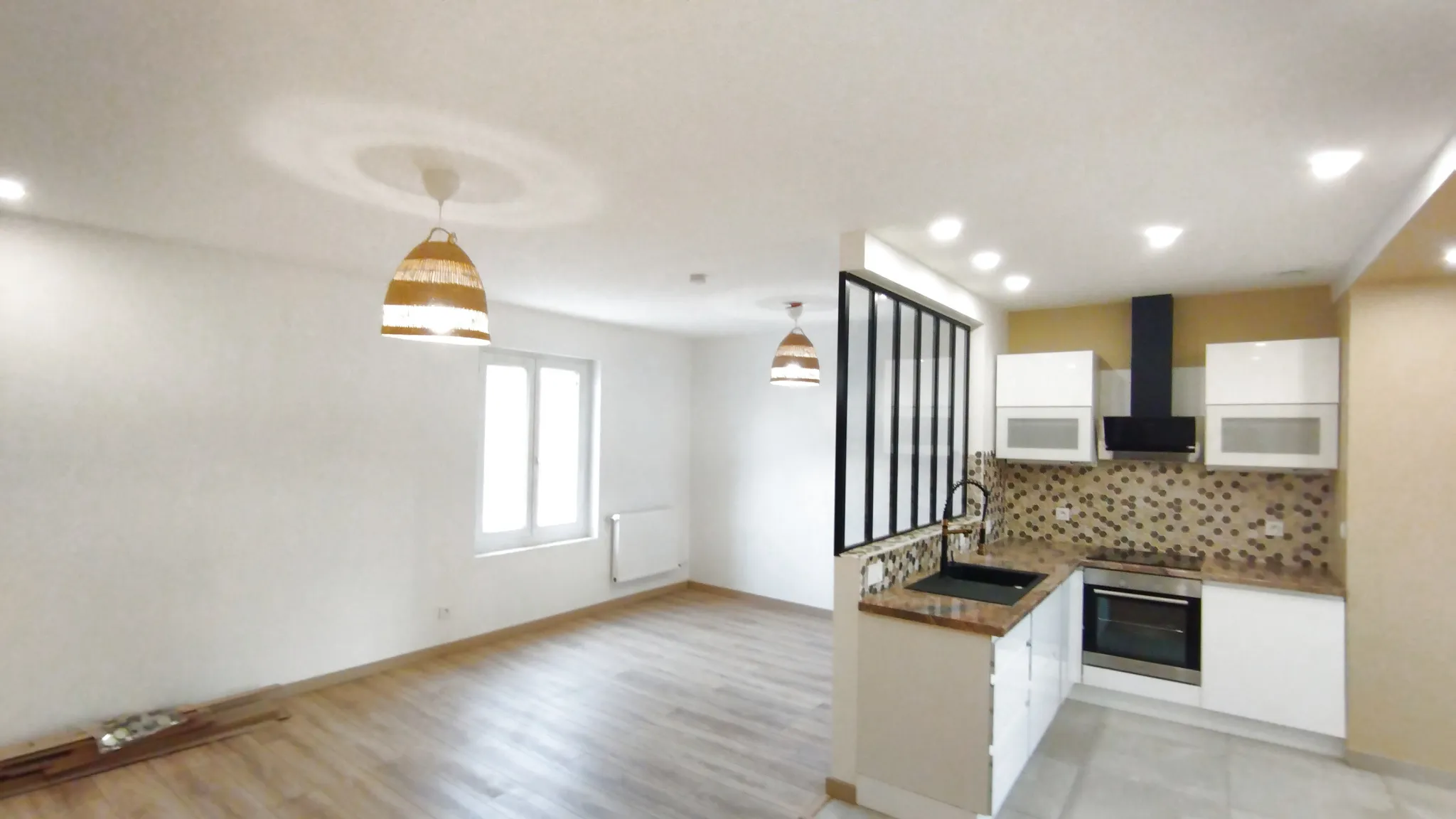 Vente Appartement 3 Chambres à Unieux - Rénovation Haut de Gamme 