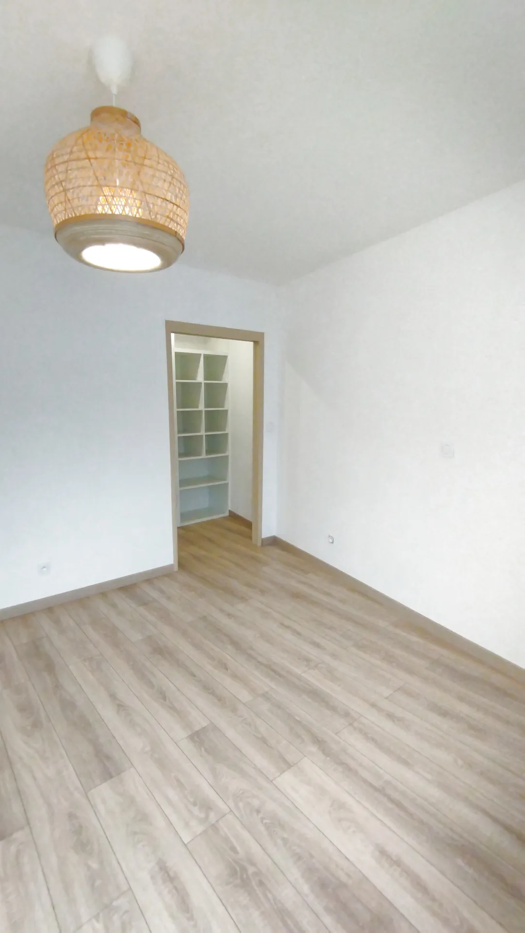 Vente Appartement 3 Chambres à Unieux - Rénovation Haut de Gamme 