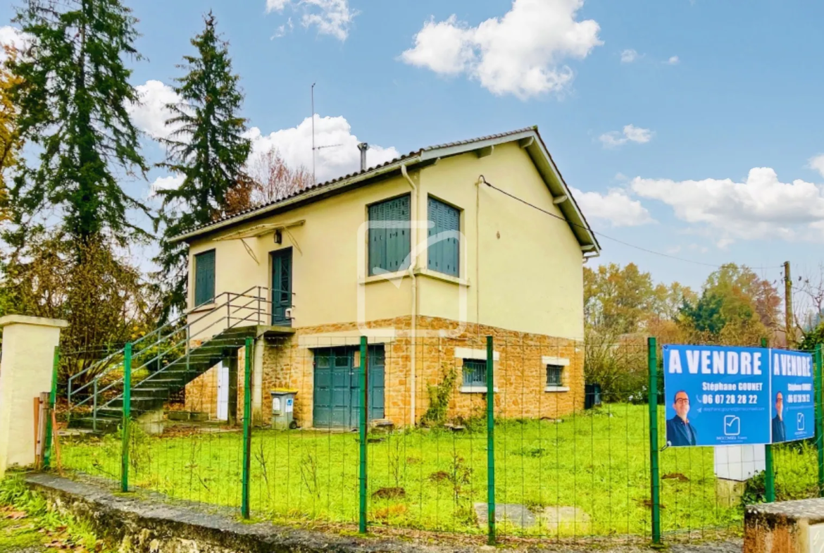 Maison sur sous-sol avec 3 chambres à Sarlat 