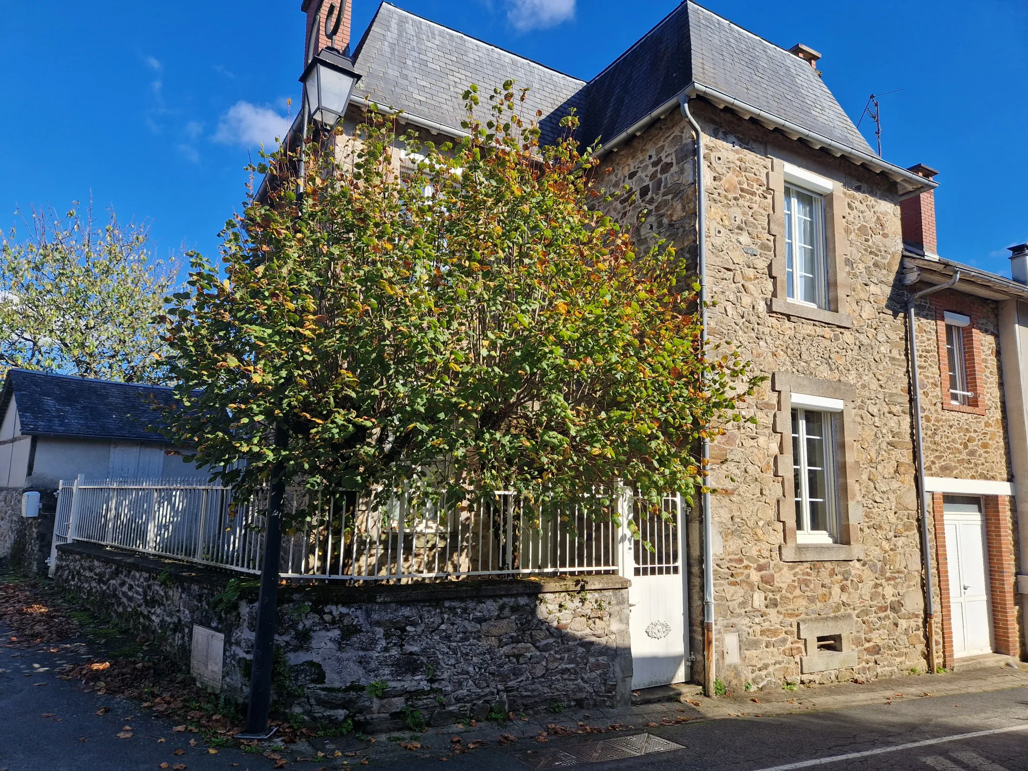 Charmante maison à vendre à Arnac Pompadour - 3 chambres, 900 m² 