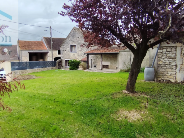 Maison de village T4 à Tissey avec jardin et garage