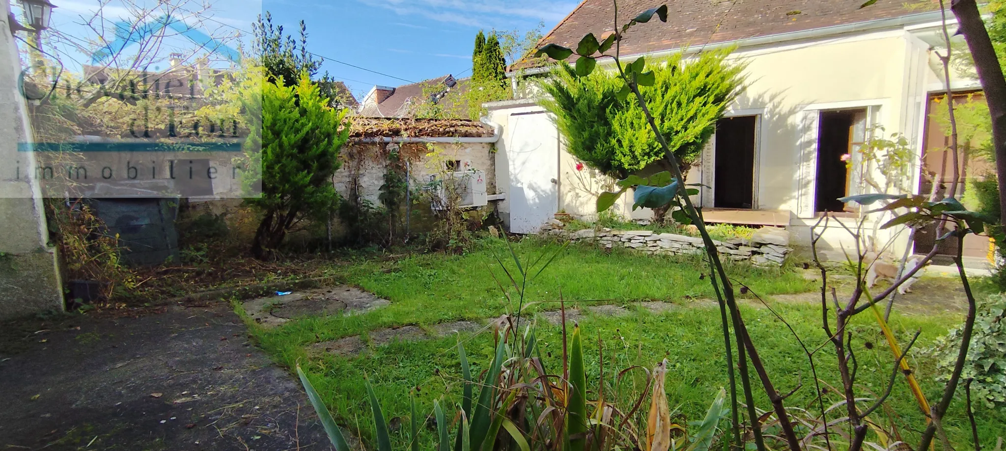 Maison de village à Rugny proche de Tanlay à vendre 