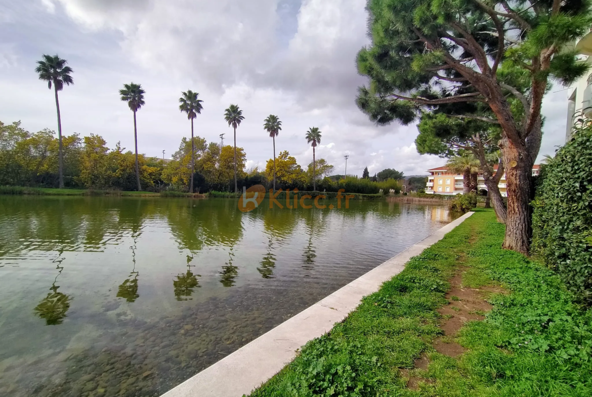 Appartement T2 rénové avec jardin à Le Cannet Aubarède 