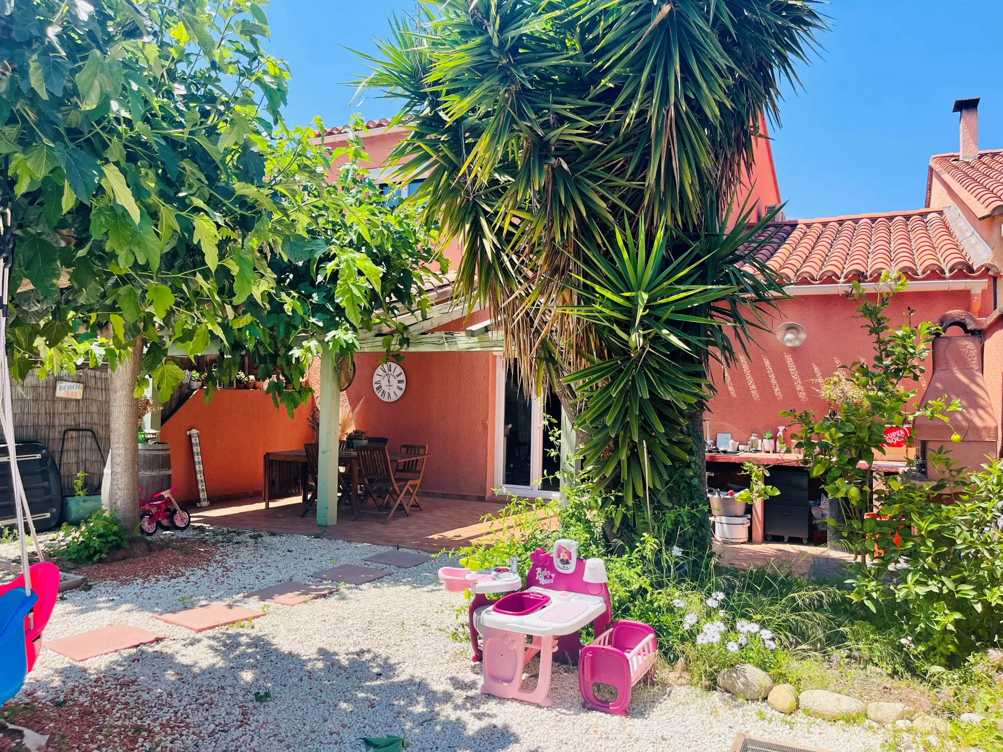 Maison 3 chambres à Villeneuve-De-La-Raho avec jardin et garage 