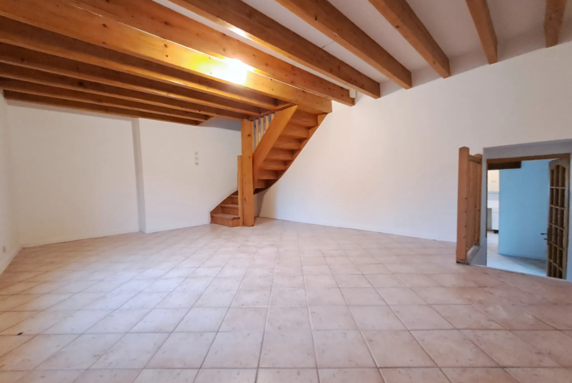 Ensemble immobilier à St Piat - 5 pièces 